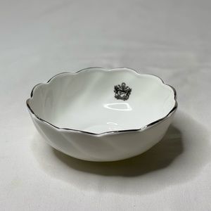 Aynsley Fine Bone china - snack bowl - vintage made in England